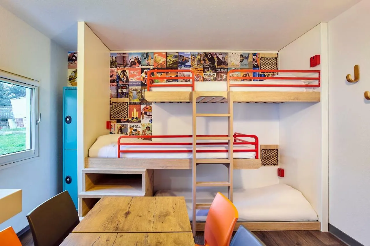 Hotelf1 Porte De Chatillon Hotel Paris