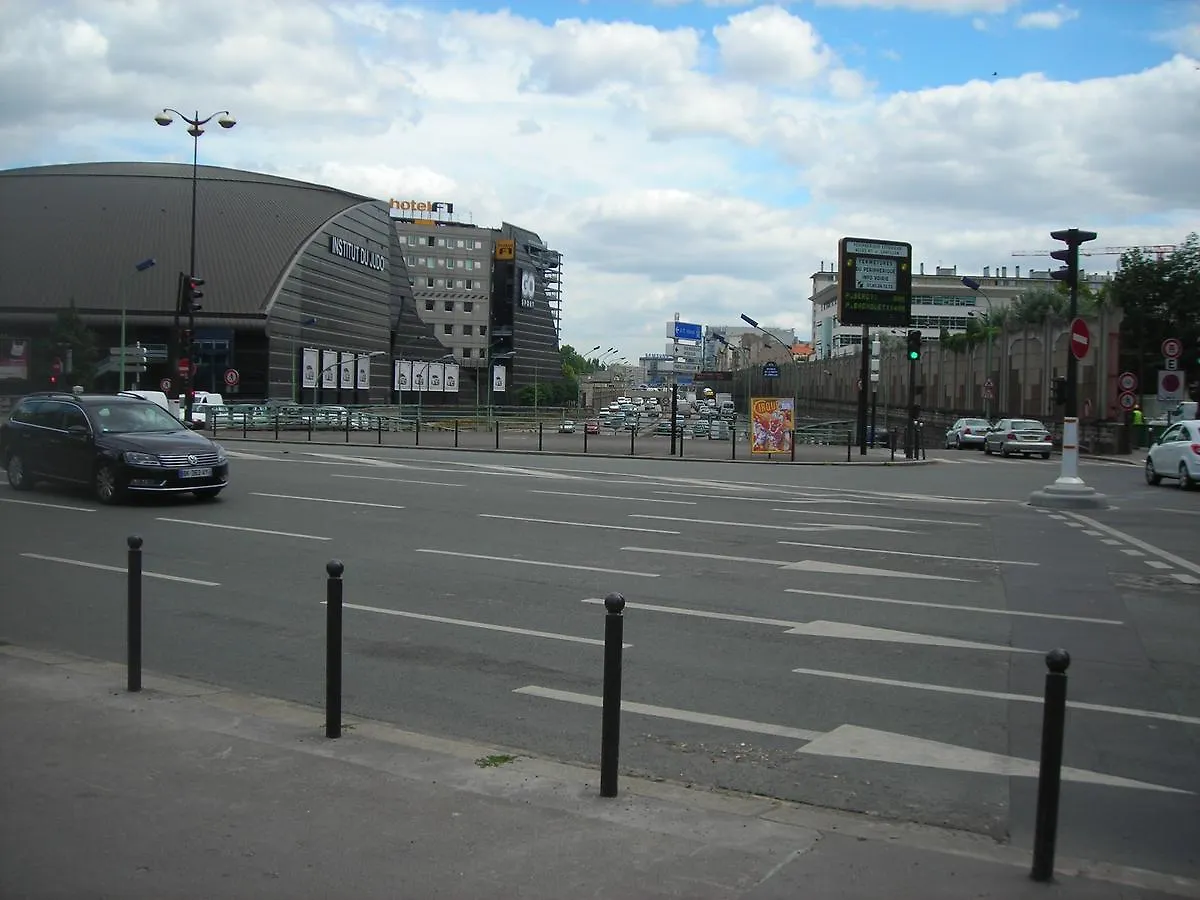 Otel Hotelf1 Porte De Chatillon